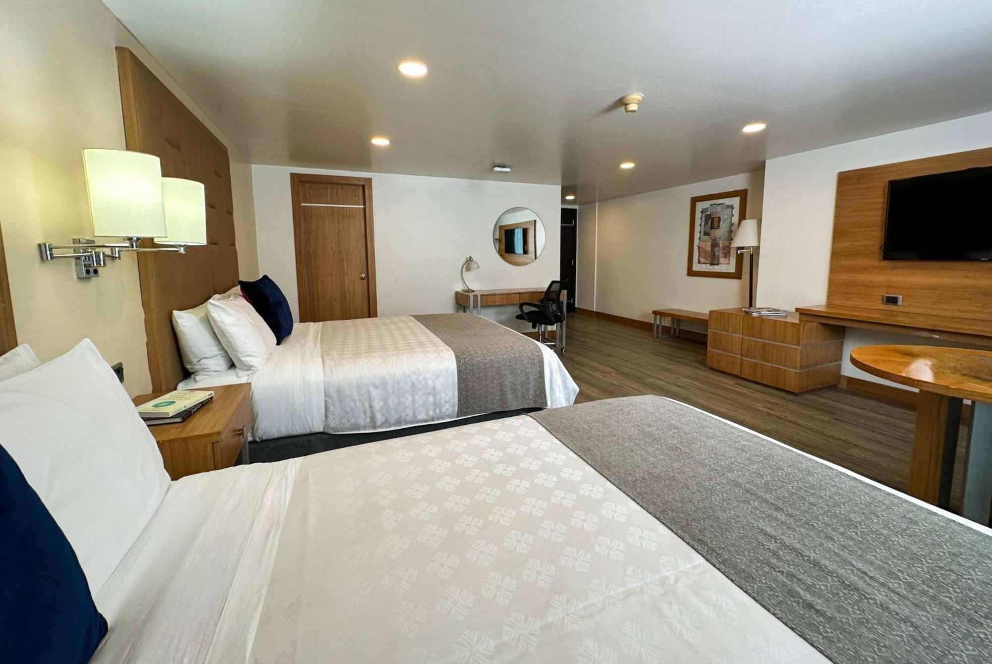Wyndham Garden 4*