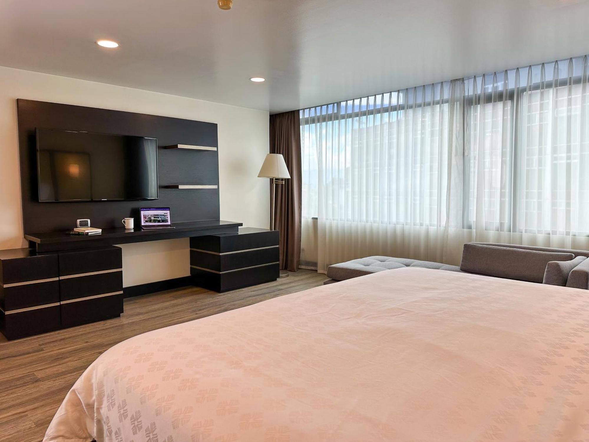 Hotel Wyndham Garden 4*