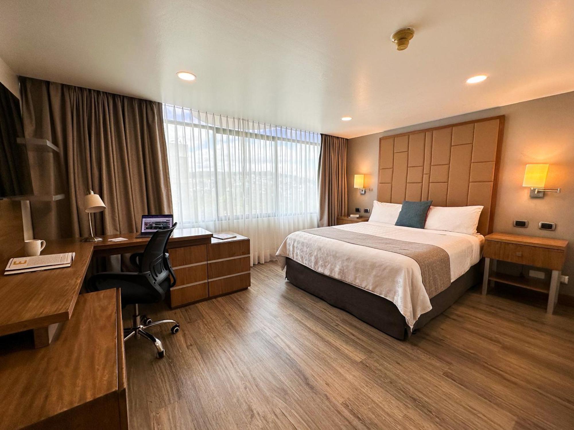 Wyndham Garden Hotel 4*
